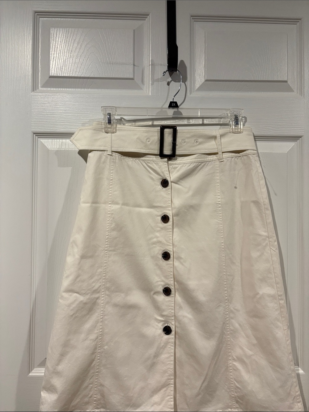 NEW! Worthington Cream A-Line Button-Front Skirt with belt.